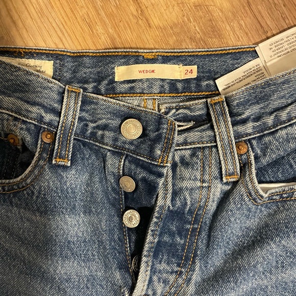 Levi’s wedgie straight leg jeans size 24 - Picture 4 of 5